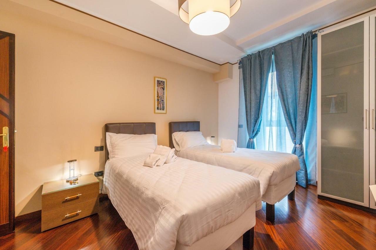 A Casa Di Sara Ermy Bed and Breakfast Bari Exteriör bild